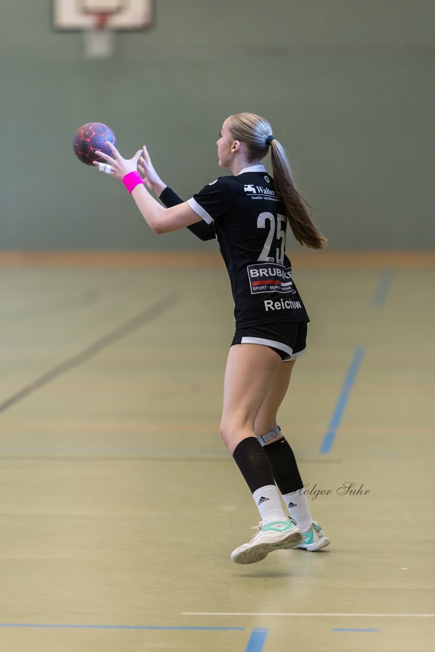 Bild 297 - wBJ SV Henstedt Ulzburg - Bramstedter TS : Ergebnis: 27:15